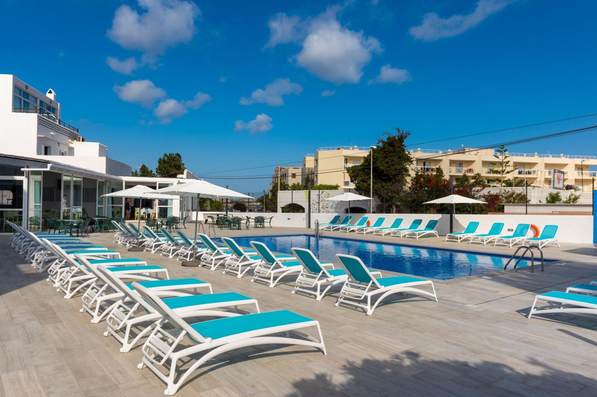 Aparthotel Vibra Club Maritim San Antonio Abad Exterior foto